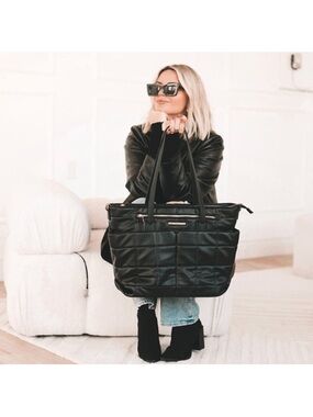 Poppy & Peonies X The Birds Papaya The Ultimate Bag Quilted Travel Tote Large